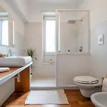 Familiaris Apartment *